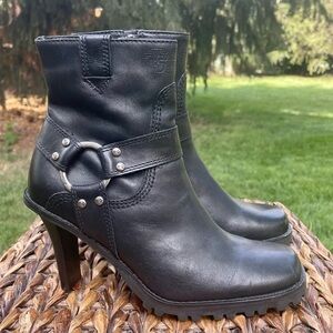 Harley Davidson Vintage Harness Ring Inside Zip Heeled Leather Moto Ankle Boots